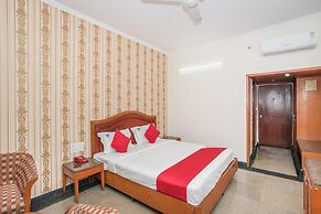 Hotel Chetan International