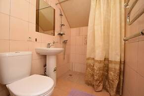 Sadorini Guest House