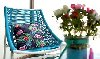 Beach Front Stylish Hugh 2DBR