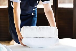 Hotel Adarsh International