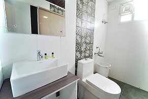 Hotel Adarsh International