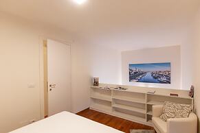 Lara Suite
