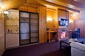 Polina Hotel