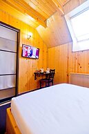 Polina Hotel