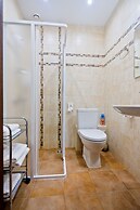 Polina Hotel