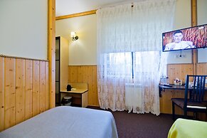 Polina Hotel