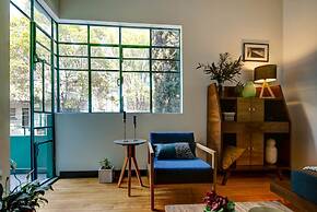 Old School Apartment by Mr.W
