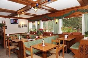 Hotel Bucaneve