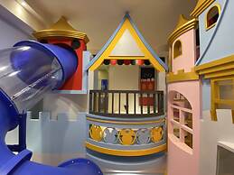 Fun Holiday Hostel