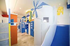 Fun Holiday Hostel