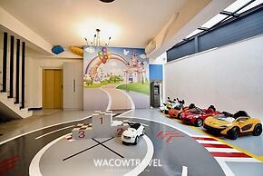 Fun Holiday Hostel