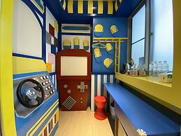 Fun Holiday Hostel