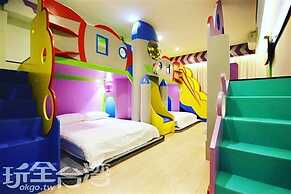 Fun Holiday Hostel