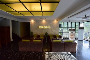 La Orilla Hotel