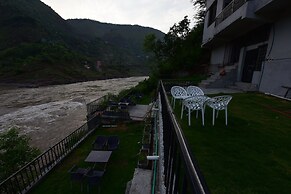 La Orilla Hotel