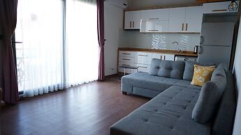 Karyada Hotel