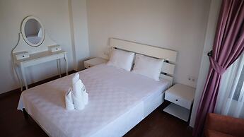 Karyada Hotel