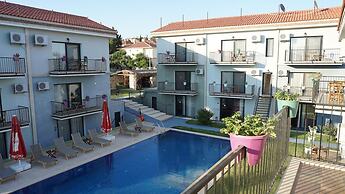 Karyada Hotel