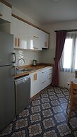 Karyada Hotel