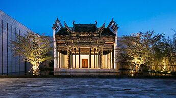 Ahn Luh Zhujiajiao