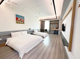 Thinker Hotel