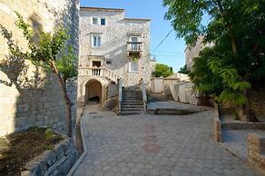 Studios Kadena