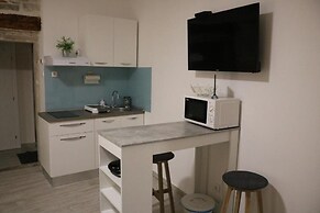 Studios Kadena