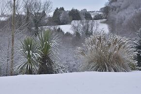 White Hill Country House