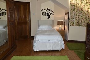 White Hill Country House