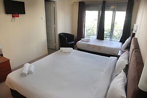 Lisbon Suite Home