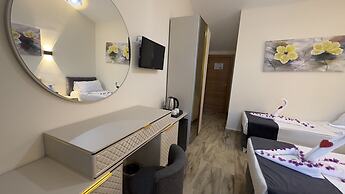 Side Alya Hotel