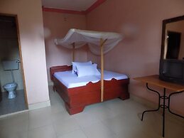 Green Garden Hotel