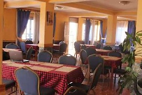Hilltop Hotel