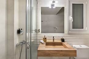 Athens Center Luxury Suite