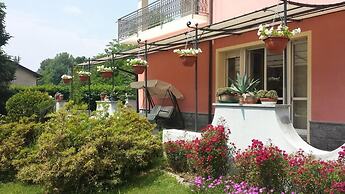 La Rosa Tra i Laghi B&B