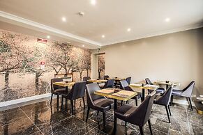 Hotel 55 Fifty five