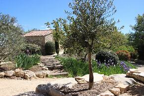 Hameau Fleur de Pierres B&B
