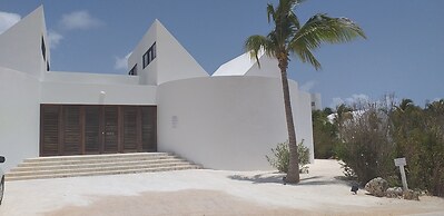 Altamer Resort