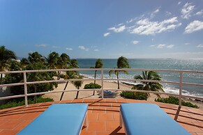 Altamer Resort