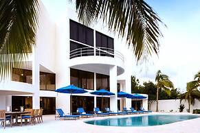 Altamer Resort