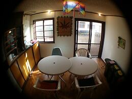 Guesthouse Base Okinawa - Hostel