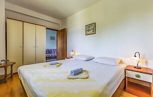 Apartments Lorencin Milka