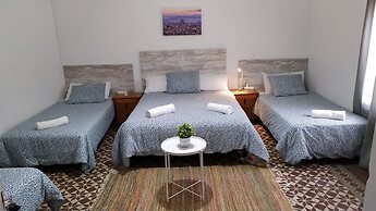 V Barcelona Hostal