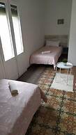 V Barcelona Hostal