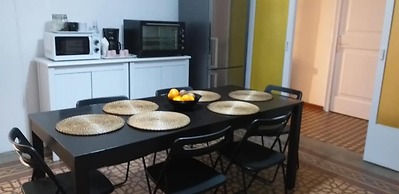 V Barcelona Hostal