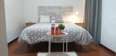 V Barcelona Hostal