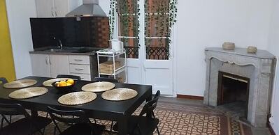 V Barcelona Hostal