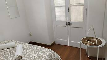 V Barcelona Hostal