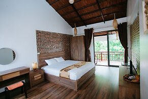 Nan House
