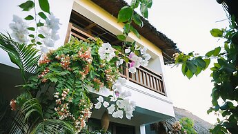 Nan House
